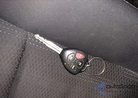 2013 Toyota Corolla S из США, поврежденный, VIN 2T1BU4EE9DC966495